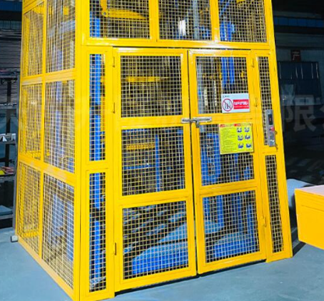 鹤山货梯可以安装在室外吗